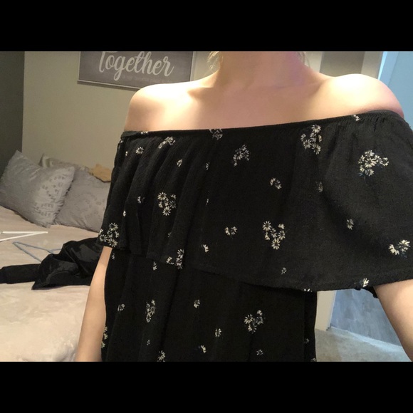 Off shoulder shirt - Picture 2 of 2